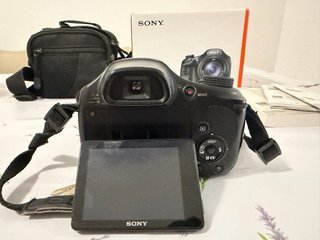 Sony DSC-HX350 + 4 baterías + bolsa + caja