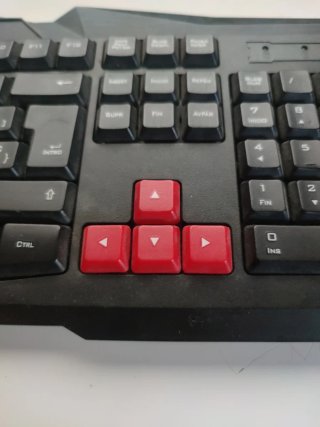 Teclado Gamer Trust Negro y Rojo