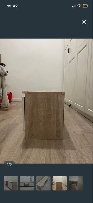 Mueble TV madera y blanco