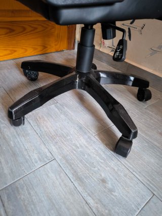 Silla Gaming GAME Negra en perfecto estado.
