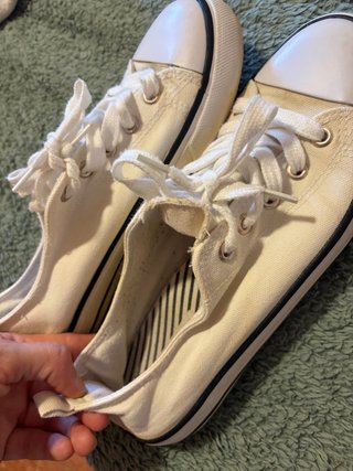 Zapatillas Blancas tipo Converse