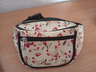 Riñonera floral MSK
