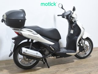 SUZUKI SIXTEEN 125 (TOP CASE)