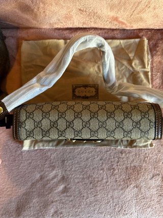 Bolso Gucci Horsebit 1955 GG Supreme
