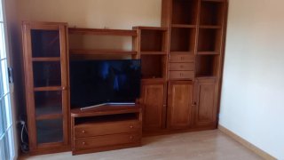 Mueble de salón madera de pino macizo,color nogal