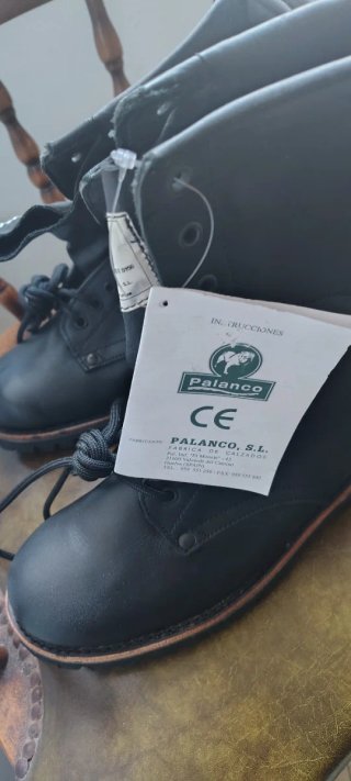 Botas militares negras