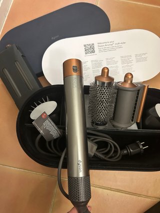 Dyson Airwrap multi-styler