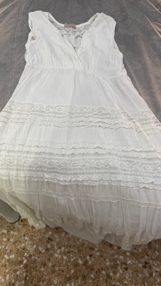 Vestido blanco de verano con encaje