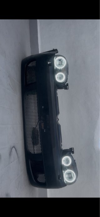 Parachoques R32 Golf 4 + Faros Angel Eyes