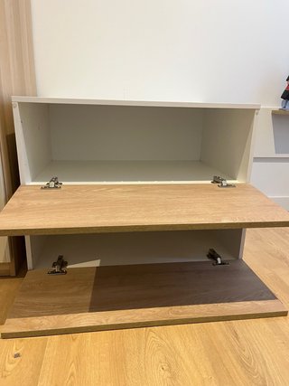 Cajonera de madera y blanco