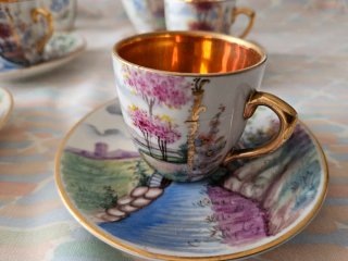 Juego de café antiguo porcelana dorada