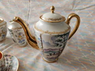 Juego de café antiguo porcelana dorada