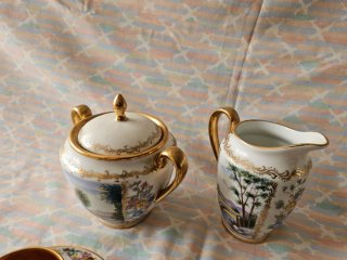 Juego de café antiguo porcelana dorada