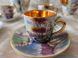 Juego de café antiguo porcelana dorada