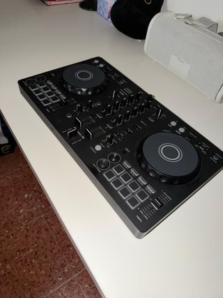 Controladora DJ Pioneer DJ Negra