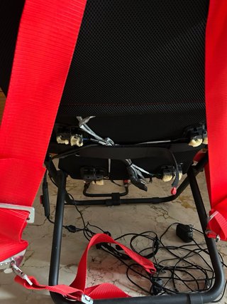 Playseat Challenge + HF8 Next Level Racing, sedile da simulazione da corsa