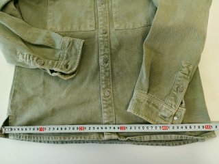 Sobrecamisa vaquera verde unisex de Zara, talla M