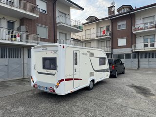 Roulotte Elnagh Super Symbol 430 S (2014)