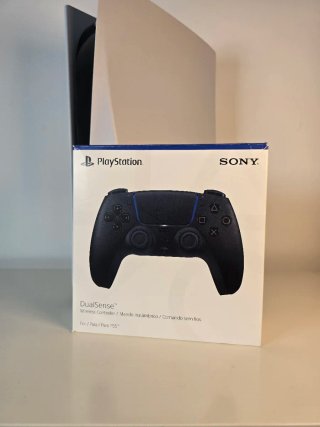 PS5 Slim + Extras