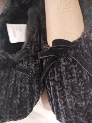 Pantofole donna nere,in velluto