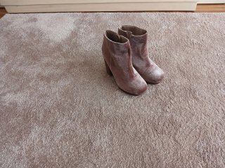 Botines de terciopelo con tacón,rosa nude