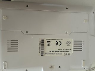 Ordenador portátil Airis blanco