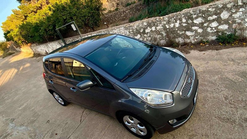 KIA Venga 2010 - foto 1