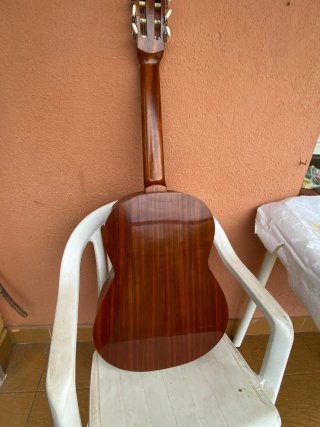 Guitarra Clásica en Excelente Estado