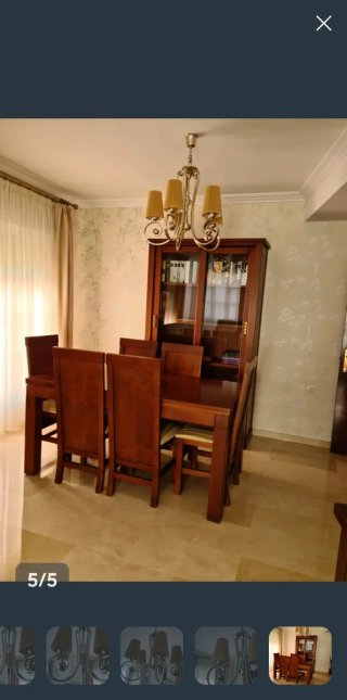 Lámpara de salón beige y dorada