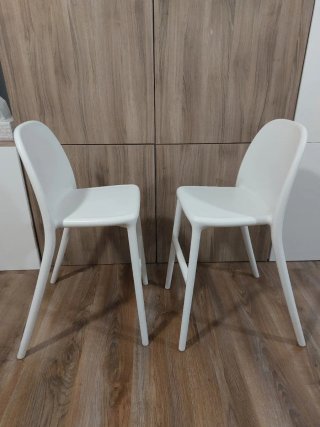 Sillas Urban Ikea Blancas (2 unidades) 25€ unidad