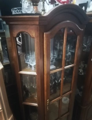 Gran vitrina CRISTAL Y MADERA NOBLE