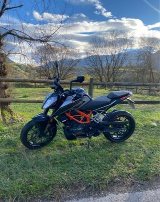 KTM Duke 125 Naked Negra/Gris/Naranja