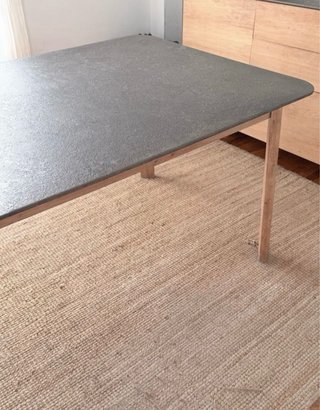 Tavolo da pranzo Pilma in pietra e legno