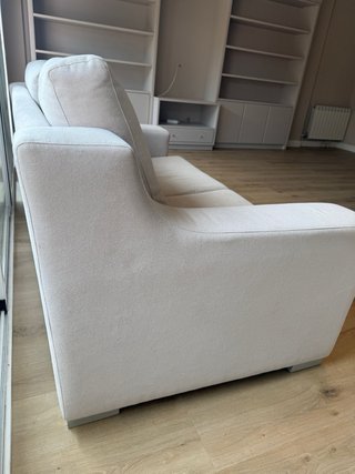 Dos sofás dobles beige