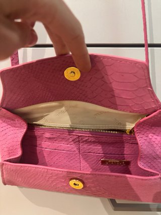 Bolso Uterqüe rosa piel serpiente