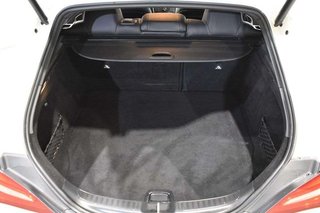 Mercedes CLA SHOOTING BRAKE 200D 136CV 7-G DCT AMG