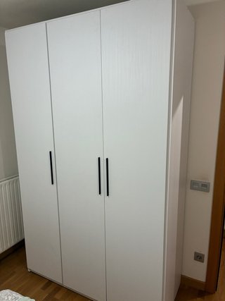 Armario 3 puertas 150x240x60
