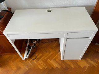 Escritorio blanco Ikea 105x50 cm