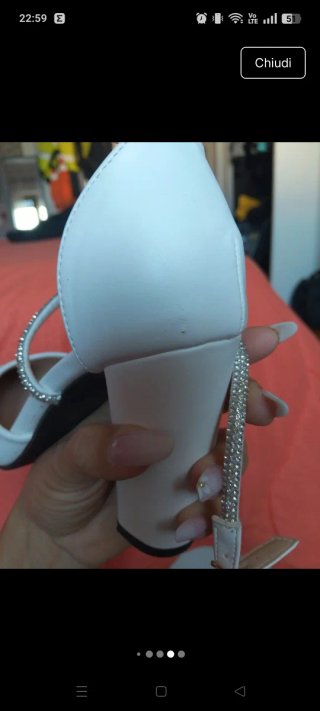Scarpe da sposa bianche con strass