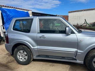 Mitsubishi Montero 2004