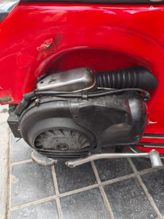 Vespa 200 DN original muy cuidada