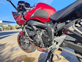 Yamaha FZ6 S2  Roja y Negra