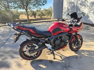 Yamaha FZ6 S2  Roja y Negra