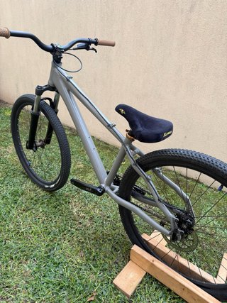Bicicleta Dirt Jump / Street / Pump Track