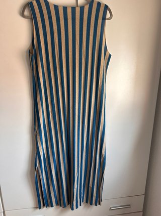Vestido largo de rayas beige y azul
