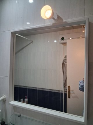 Espejo baño +Luz LED 30€