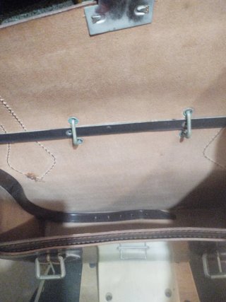 Maletín de cuero marrón