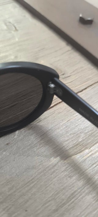 Gafas de sol negras