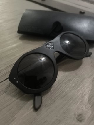 Gafas de sol negras