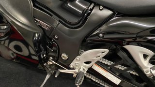 Suzuki Hayabusa 1300 Negra y Roja